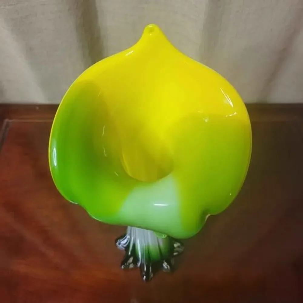 Jack in the Pulpit Calla Lilly Art Glass Vase